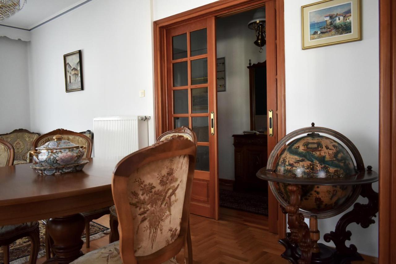 Κεντρικό Και Ευρύχωρο Οροφοδιαμέρισμα كاستوريا المظهر الخارجي الصورة